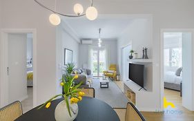 Sun-Splashed 2-Bdr Corner Apartment With Hillside Views!